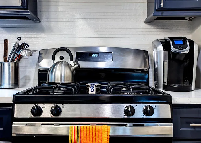 Stylish 2br Stunner In Unbeatable Location Apartamento