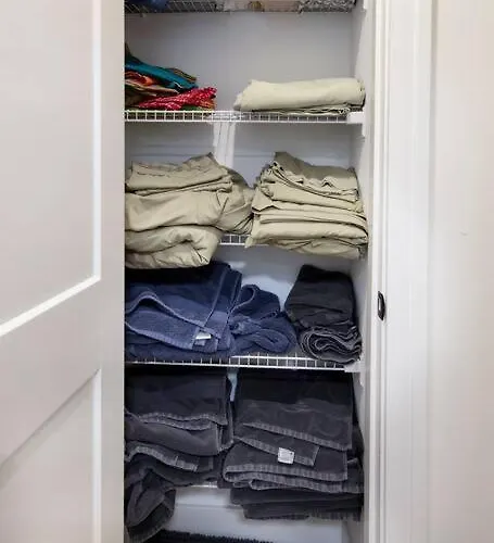 Stylish 2br Stunner In Unbeatable Location Apartamento Chicago